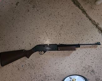 760 Pumpmaster BB Gun!