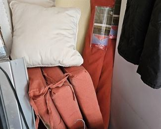 Backyard Creations Market Umbrella & Cushions!