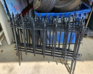 Metal Fencing Border!