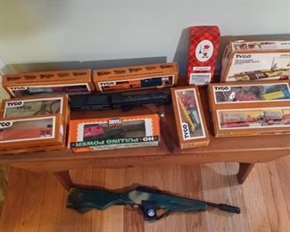 HO Train Set & Toy Wooden Rifle