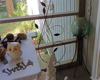 Gazing Ball On Stand