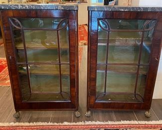 Fabulous pair of antique English Regency rosewood bookcases with marble tops -circa 1810 ❤️