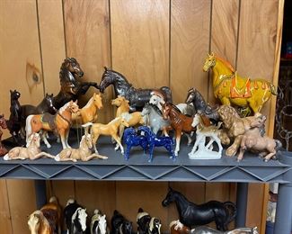 So Many Horses!