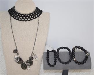 Black Multi Stone Necklace With Bracelets