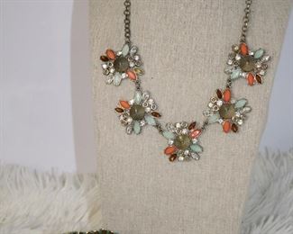 Rhinestone Gold And Orange Color Necklace And Bracelet