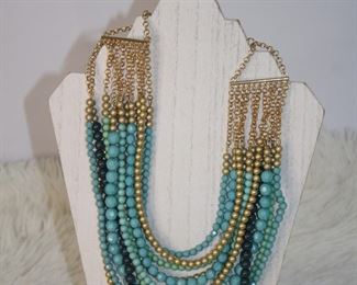 Turquoiseblue Beaded Necklace With Bracelets