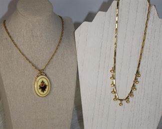 Victorian Floral Goldtone Pendant Necklace And Goldtone Chain