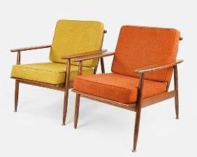 Classic American Mid-Century Modern Lounge Chair Pair