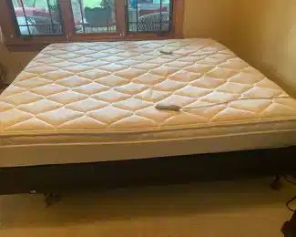 King size Sleep Number bed