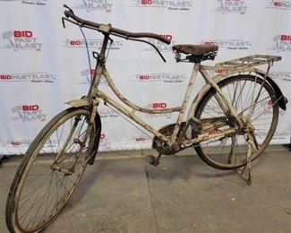 #306 • Vintage Beach Cruiser