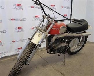 #405 • 1972 Husqvarna 250cc CR MX Competition Motorcycle