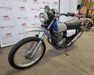 #520 • 1975 Honda XL350nEnduro