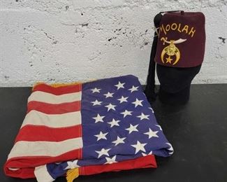 #1000 • Old 3'x5' American Flag and Moolah Fez Hat