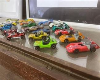 #1220 • 19 RED Wheel Hot Wheels Toys