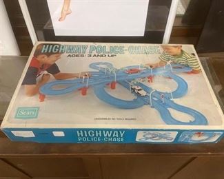 #1230 • Sears Highway Police Chase Toy Car Race Track