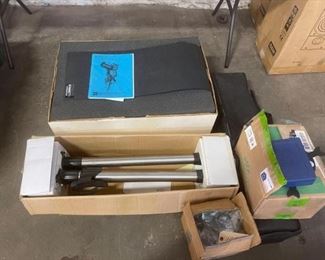 #1254 • MEADE LX200 8" Telescope Smart Drive, Tripods, Light Shade, 5 x Lenses, Digital Manual