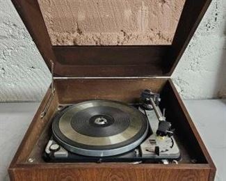 #1350 • Dual 1019 Turntable