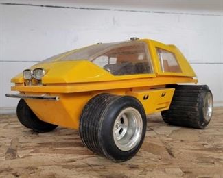 #2212 • Vintage Testors Gas Powered Dune Buggy Toy