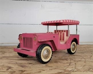 #2216 • Vintage Tonka Toys Pink Jeep Toy