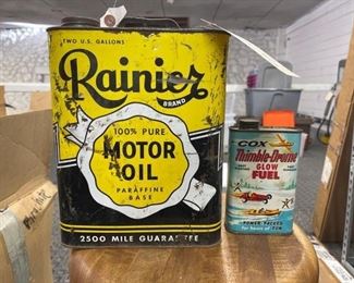 #2606 • Rainer 2 Gallon Motor Oil Can and 1 Pint Thimble Drone Can