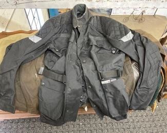 #2806 • 1 Tote Of Jackets Size Large and X-Large, 3 Leather