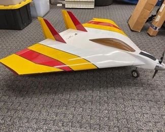 #3004 • RC V-Wing Airplane No engine.