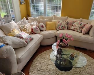 84x84" Length, 32" Depth, 34" Height