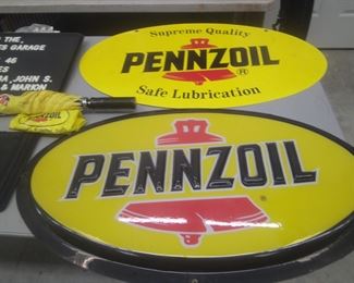 PENNZOIL SIGNS & OTHER PENNZOIL ADV. ITMS