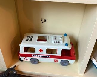 star wars GI JOE and more vintage toys!! tonka playskool little people fisher price and more