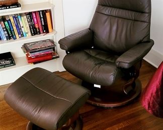 Ekorn Stressless chair and footstool