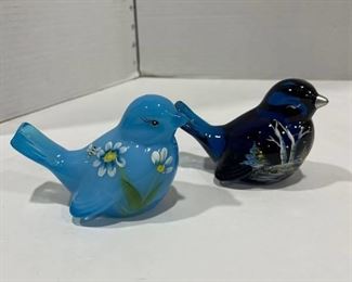 Fenton hand painted bird figurines (2)