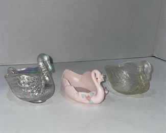 Lefton and other swan figurines (3)
