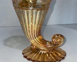 Amber carnival horn of plenty glass vase 5 in tall
