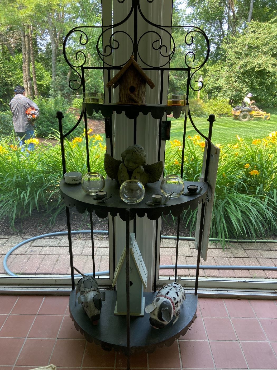 Barrington Hills Moving Sale starts on 8/19/2023