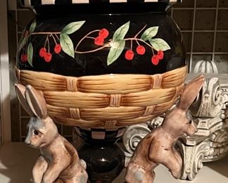 House of Hatten bunny bowl
