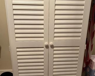 Armoire great for linens