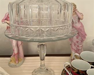 Crystal pedestal cake stand