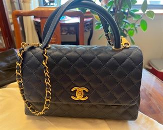 CHANEL Double Pocket COCO Handle Quilted - Identification Card + Matching hologram sticker, matching all the specs for a 2018 Chanel sticker and card.  1.  8 digits starting with 25 ~~~ 2. O’s have strikethroughs ~~~ 3.  1’s having small serifs(feet).  4.  2 Chanel logos above the serial.
🌹🌹🌹🌹🌹🌹🌹🌹🌹
No prices given ahead of sale sorry