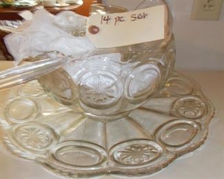Punch bowl set