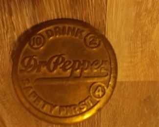 Advertising street plate Dr. Pepper