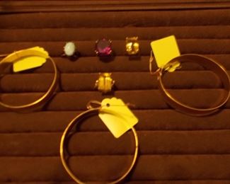 18K bracelets and rings