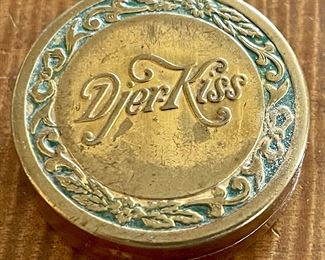 Antique Djer Kiss Kirkoff Green Enamel Compact Rouge With Mirror And Puff 