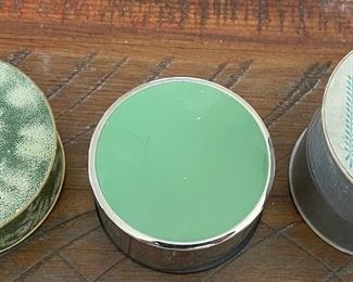 Antique Powder Boxes - (1) Vintage Buerger's Metal Green Top Powder Tin - Djer Kiss & Boncilla Face Powder