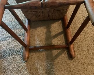 description and price are on the first picture if there's a group of pics