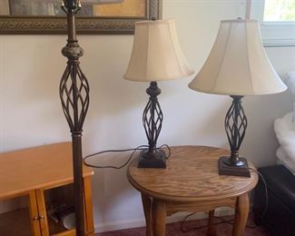 #200 set of 3 lamps excellent condition                   $44