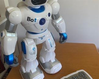 #210  I BOT programmable dancing robot                     $125