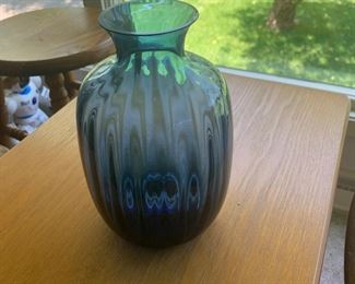 #237 glass vase.               $5