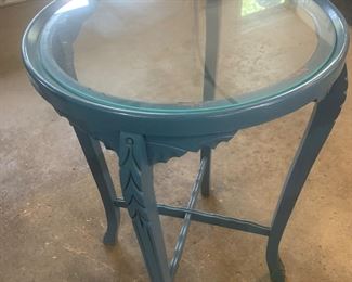 #267 painted round side table                             $10