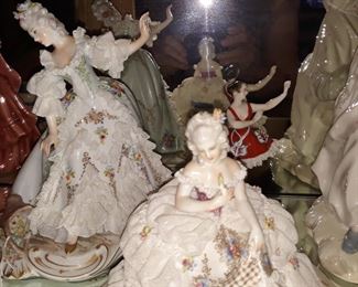 Capodimonte lace figurines 