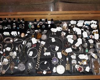 Vintage jewelry 